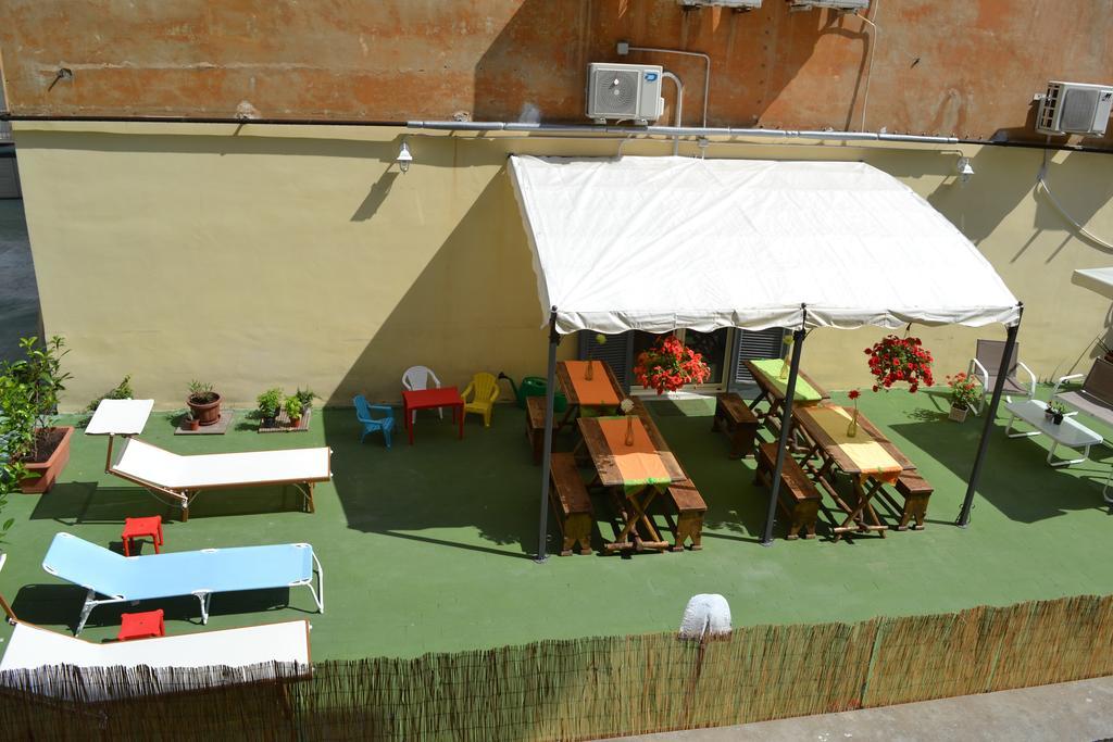 B&B Anna'S Family Terrace Napoli Esterno foto
