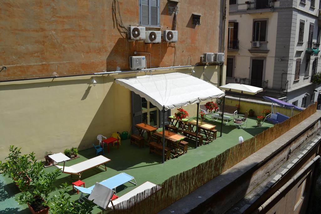 B&B Anna'S Family Terrace Napoli Esterno foto