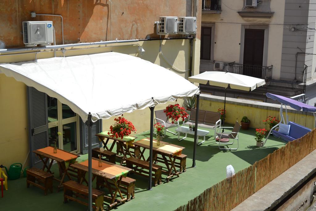 B&B Anna'S Family Terrace Napoli Esterno foto