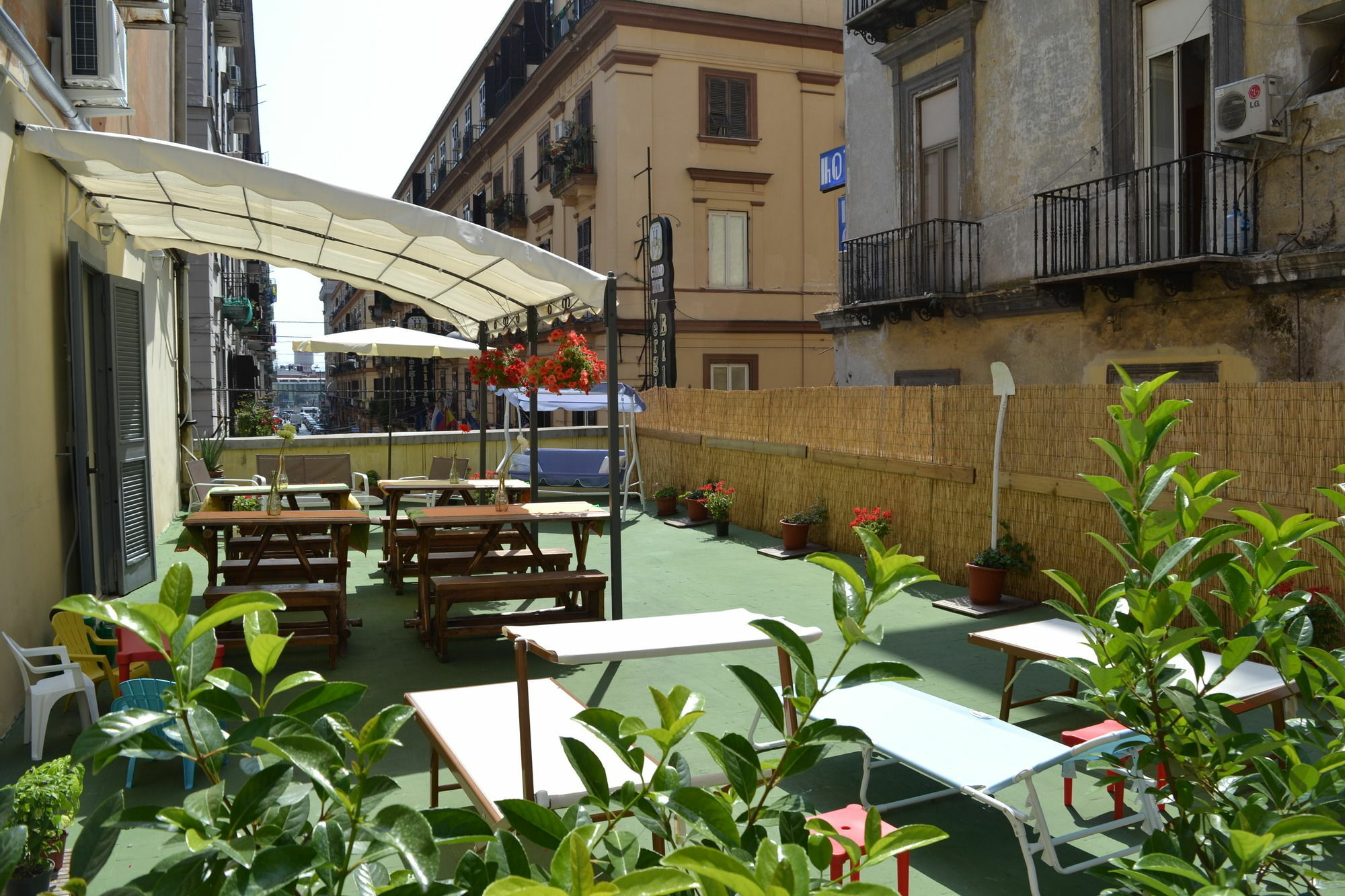 B&B Anna'S Family Terrace Napoli Esterno foto